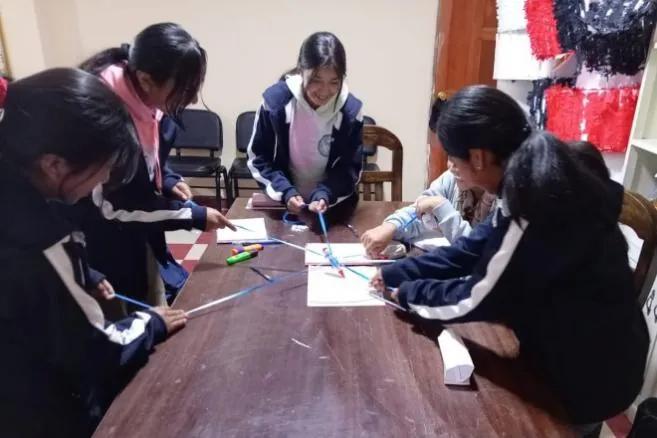 Clase y acompañamiento educativo.