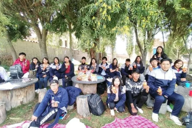 Convivencia grupal en actividad exterior.