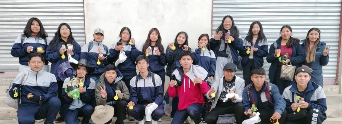 Grupo de voluntariado y apoyo institucional.
